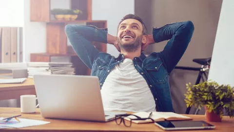 Cara Ampuh Kembalikan Motivasi Kerja, Apa Saja? - GenPI.co