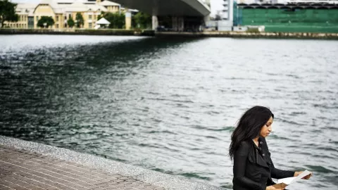 Putus Cinta? Sedih Sih, Tapi Bisa Diusir dengan Kegiatan Berikut - GenPI.co