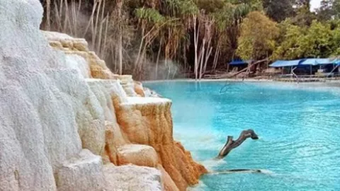 Mau Main Salju Tapi Ogah Kedingingan? Ke Sini Aja! - GenPI.co