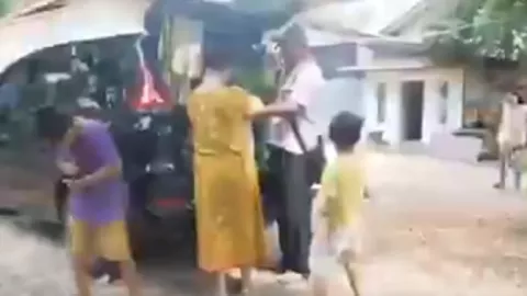 Wow! Tukang Sayur Hedon, Jualan Pakai Mitsubishi Xpander - GenPI.co