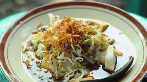 Yuk Coba Bikin Kupat Tahu Bandung di Rumah - GenPI.co
