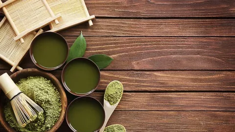 Matcha Versus Teh Hijau, Lebih Suka yang Mana? - GenPI.co