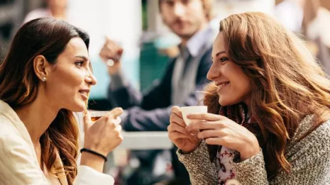 Biar Tak Makin Pusing, Jangan Curhat pada Teman Berzodiak ini - GenPI.co
