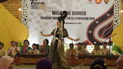 Kearifan Budaya Yogya Pukau Delegasi Simposium Tekstil ASEAN - GenPI.co