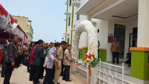 Jelang Pensiun, Wapres Jusuf Kalla Resmikan Rusunawa di Padang - GenPI.co