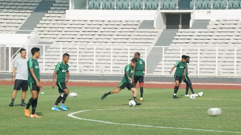 Jelang Kualifikasi Piala Dunia, Timnas Indonesia Gelar Latihan - GenPI.co