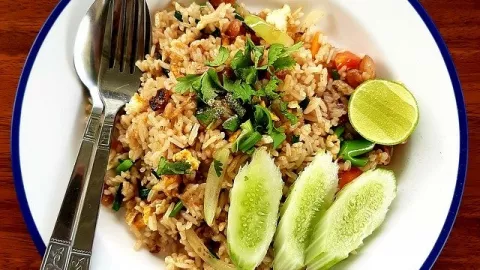 Bahaya Mengintip di Balik Nikmatnya Nasi Goreng - GenPI.co
