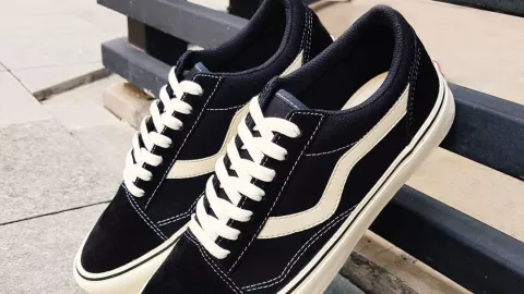 3 Rekomendasi Sepatu Lokal Dari Dr. Tirta, Pilih Mana? - GenPI.co