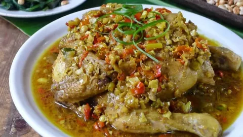 Bikin Buka Puasa Makin Seru, Nih Resep Ayam Betutu - GenPI.co