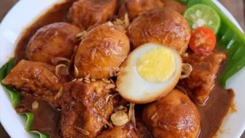 Buat Semur Senin Manis Untuk Buah Hati Pulang Sekolah, Yuk! - GenPI.co