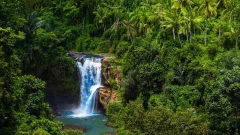 3 Air Terjun ini Indah, Tapi Menyimpan Kisah Mistis Mencekam - GenPI.co