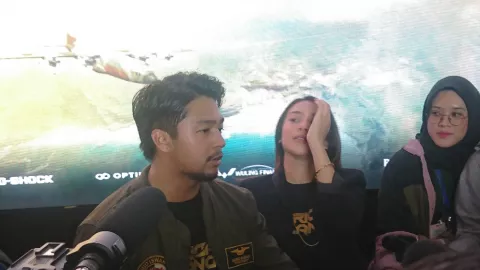 Deva Mahenra: Nenek Senang Saya Main Film Serigala Langit - GenPI.co