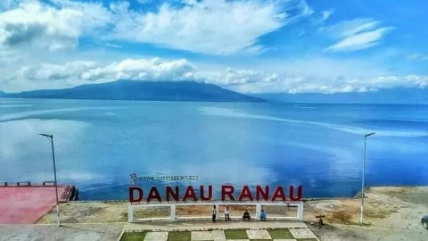 Danau Ranau, Wisata Danau Rafting di Sumatera Selatan - GenPI.co