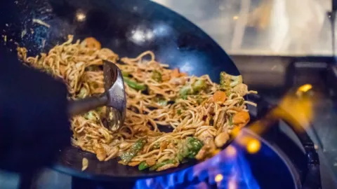 Mie Lendir Bikin Ketagihan, Cuma Ada di Riau Saja, Yuk! - GenPI.co