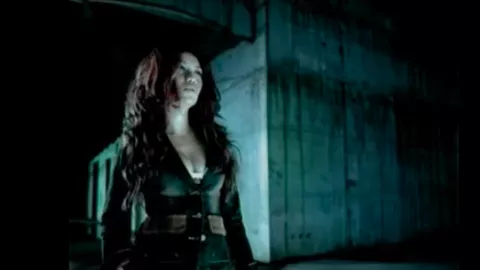 Jadi Hits di Tahun 2000-an, 5 Lagu Galau Jadul ini Ngetren Lagi - GenPI.co