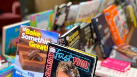 Catat Tanggalnya, Bazar Buku Big Bad Wolf Digelar 6-16 Maret 2020 - GenPI.co