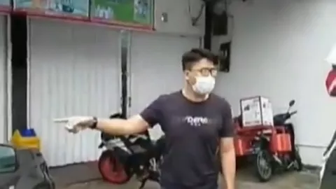 Melanggar Aturan PSBB, Dia Malah Ngegas Sama Petugas - GenPI.co