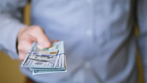 Zodiak Berpotensi Tajir Melintir, Cocok Jadi Pasangan Kamu - GenPI.co