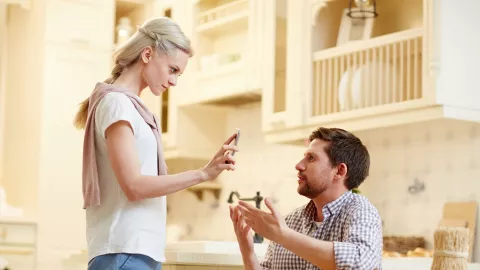 3 Zodiak yang Terkenal Takut Sama Istri, Tapi Sebenarnya… - GenPI.co