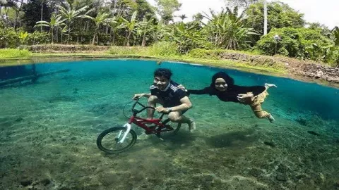 Berswafoto di Bawah Air yang Instragramable - GenPI.co