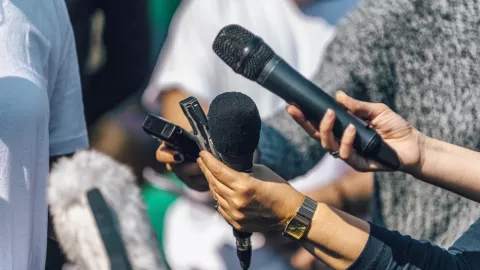 Dua Wartawan di Simalungun Diisolasi, Apa Pasal? - GenPI.co