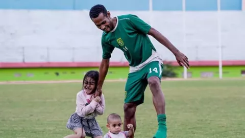 Ruben Sanadi Pamit dari Persebaya, Netter: Salam satu Nyali, Wani - GenPI.co