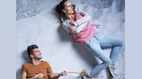 Terlalu Jual Murah, Zodiak ini Berakhir dengan Toxic Relationship - GenPI.co