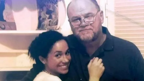 Ayah Meghan Markle Blak-blakan dalam Film Dokumenter - GenPI.co