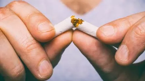 Mau Berhenti Rokok? Pertimbangkan untuk Melakukan Hal Berikut - GenPI.co