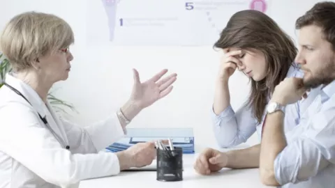 Sering Dianggap Sama, Psikolog dan Psikiater itu Berbeda Loh - GenPI.co