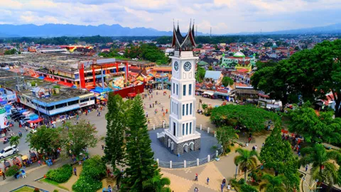 Nggak Nyangka! Jam Gadang Sama Big Ben itu Saudara Kembar - GenPI.co