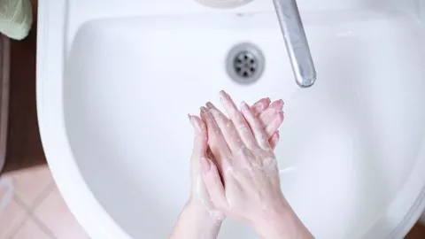 Tenang! Sering Cuci Tangan, Nih Cara Supaya Kulit Tak Kering - GenPI.co