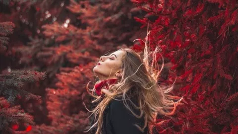 Cewek Cuek Punya Pesona, 3 Zodiak Ini Bikin Cowok Berdebar - GenPI.co