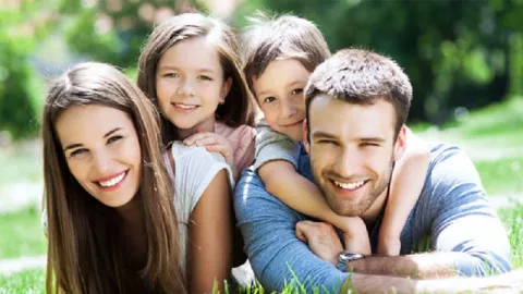 4 Kebiasaan Sederhana Ini Dapat Ciptakan Keluarga Bahagia - GenPI.co