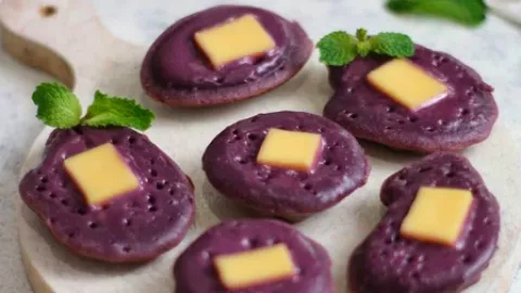 Isi Akhir Pekan dengan Bikin Camilan, Ini Resep Kue Cubit Taro - GenPI.co