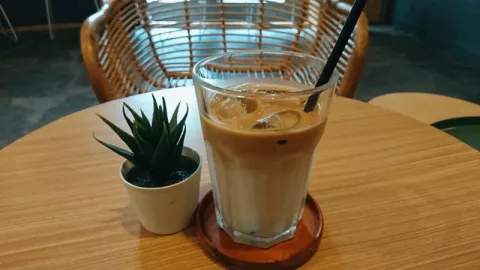 Kedai Kopi Ini Punya Barista Penyandang Disabilitas - GenPI.co