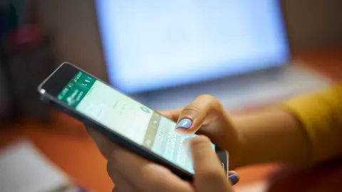Ikut Tangani COVID-19, WhatsApp Batasi Penerusan Pesan - GenPI.co