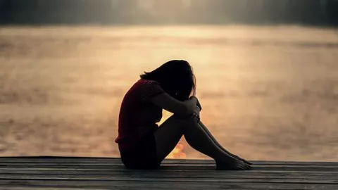 Ini 3 Efek yang Dirasakan Tubuh Saat Sedih - GenPI.co