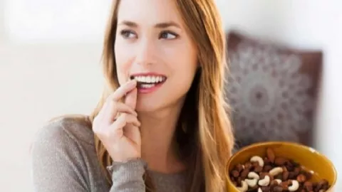 5 Rekomendasi Makanan Untuk Mengobati Rasa Patah Hati` - GenPI.co