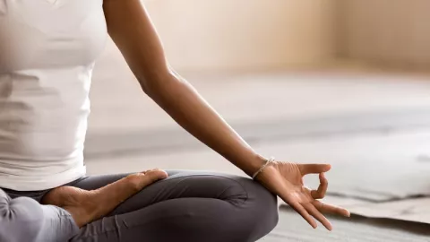 Usai Melahirkan, Ibu Bisa Melakukan 3 Hal ini Agar Tidur Nyenyak - GenPI.co
