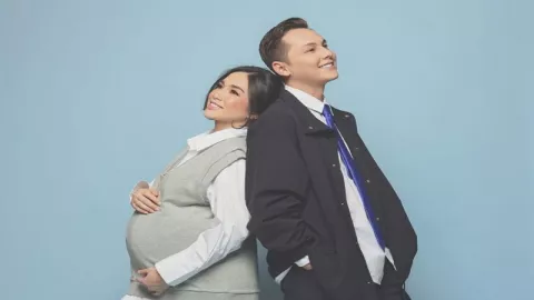4 Selebritas Nikahi Janda Tetap Bahagia - GenPI.co