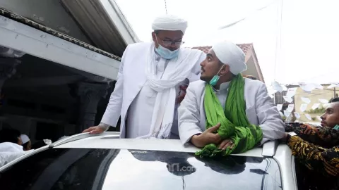 Sebaiknya Pak Jokowi Perlu Rangkul Habib Rizieq - GenPI.co