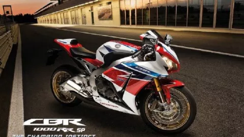 Viral Daihatsu Tabrak CBR1000RR SP, Ini Harga dan Spesifikasinya - GenPI.co