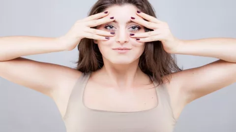 Mudah Kok! 3 Yoga Wajah yang Bisa Bikin Kamu Awet Muda - GenPI.co