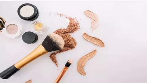 Begini Cara Ketahui Tanda Makeup kedaluwarsa - GenPI.co