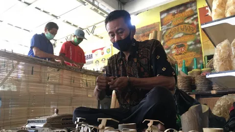 Kerajinan Bambu Asal Sumedang Bisa Awet Puluhan Tahun - GenPI.co