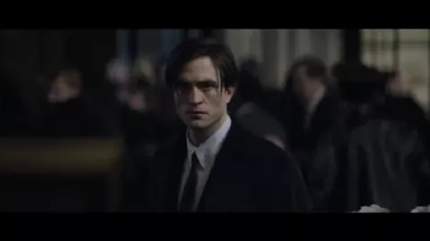 Robert Pattinson Positif Covid-19, Syuting The Batman Ditunda - GenPI.co