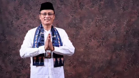 Momen Berkesan Wali Kota Jakarta Pusat Dhany Sukma saat Ramadan - GenPI.co
