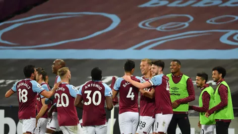 West Ham vs Wolves 4-0: Kena Corona, David Moyes Bisa Bahagia - GenPI.co