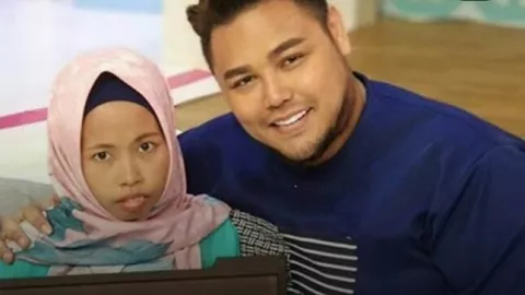 Ivan Gunawan Jatuh Hati pada Karya Desainer Tunagrahita Windi - GenPI.co
